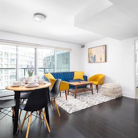 Upscale & Modern 2Bd + Den 2Ba Heart Of Downtown! Appartamento Toronto Esterno foto